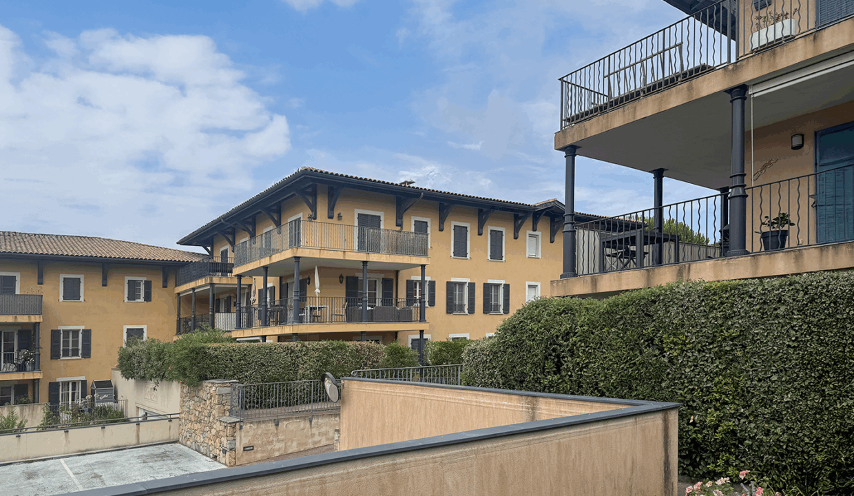 immobilier-saint-tropez.jpg